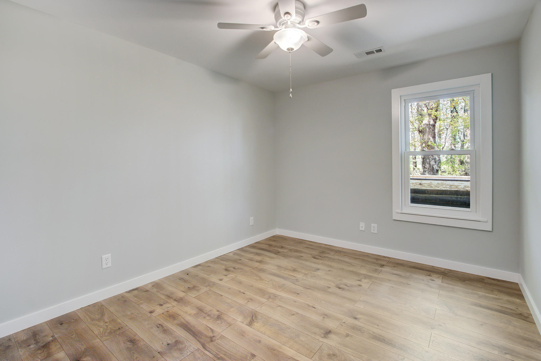 177 Iron Road Summerville, SC 29486 - Photo 17 of 22 E2286554-B14C-4767-AC06-5C8B3F85B4AD