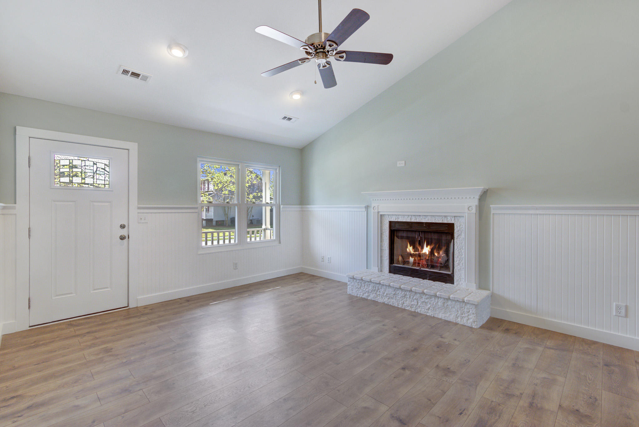 177 Iron Road Summerville, SC 29486 - Photo 5 of 22 EC432124-9C12-49AE-ACD4-3F3740F7E554