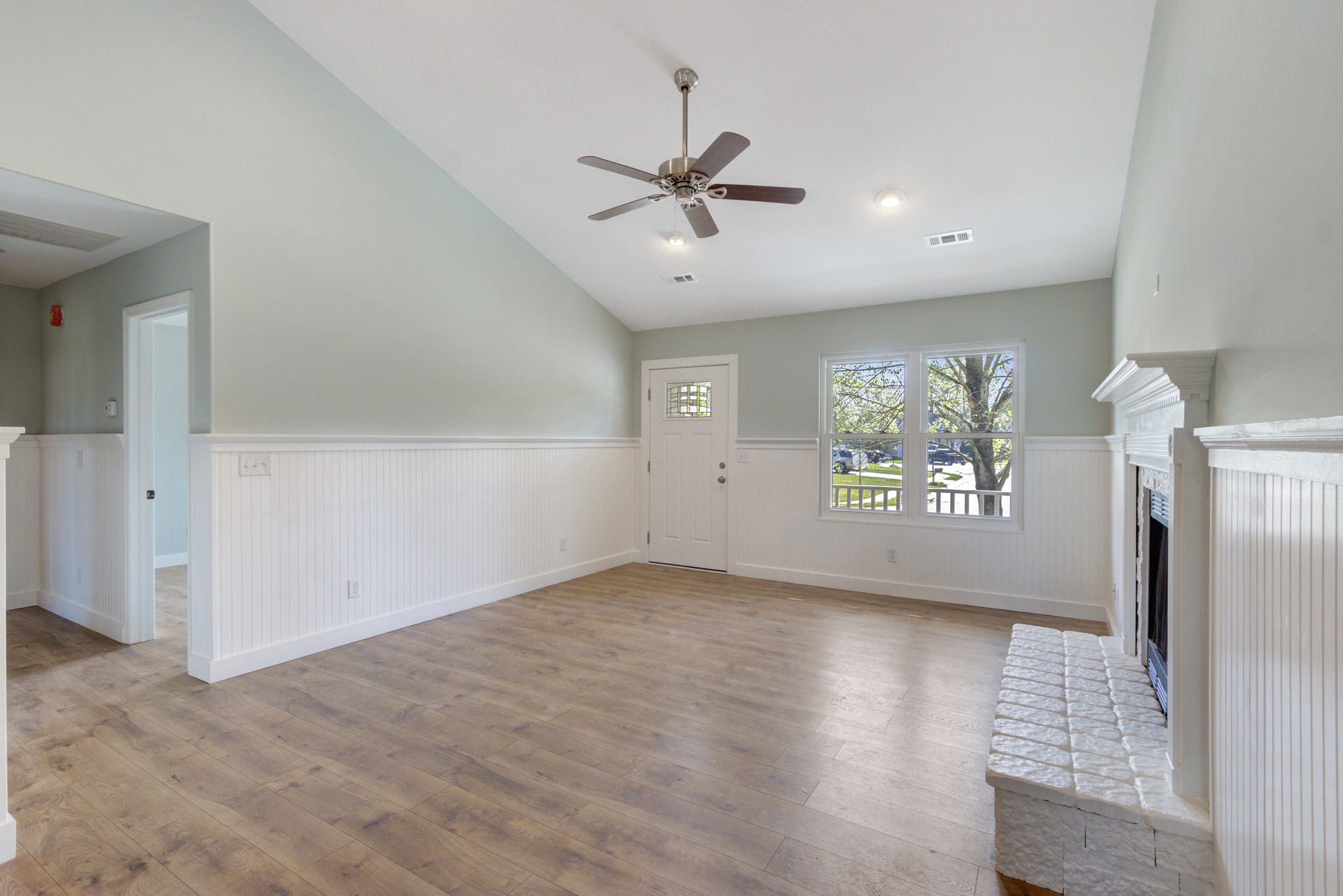 177 Iron Road Summerville, SC 29486 - Photo 7 of 22 1C10731F-0895-4DFF-AD62-A7D546FC57B6