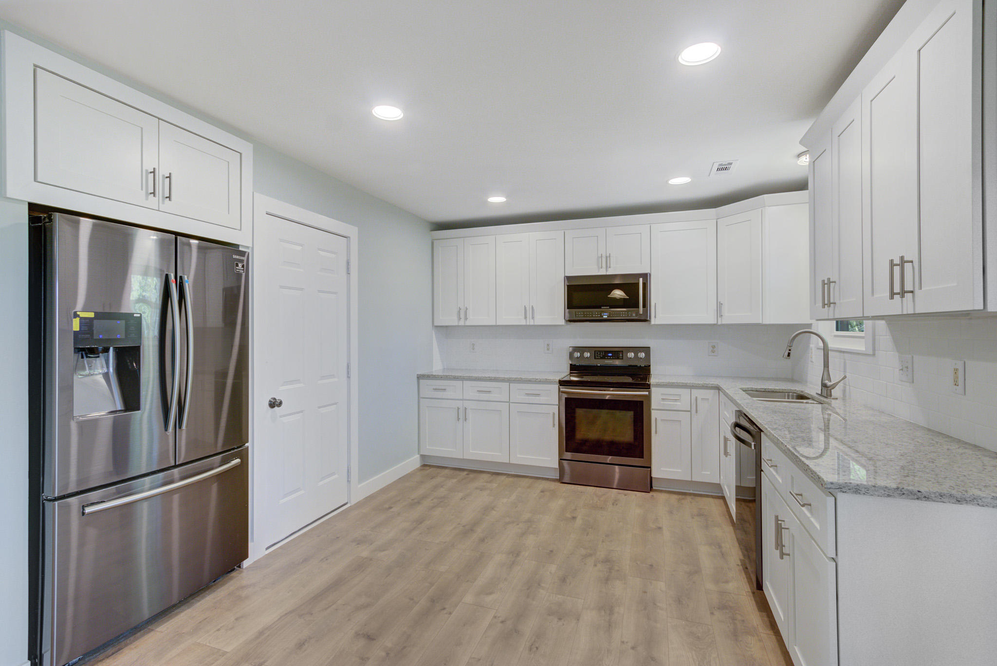 177 Iron Road Summerville, SC 29486 - Photo 9 of 22 EACBFA98-7618-4482-8A0B-59D355D229C3