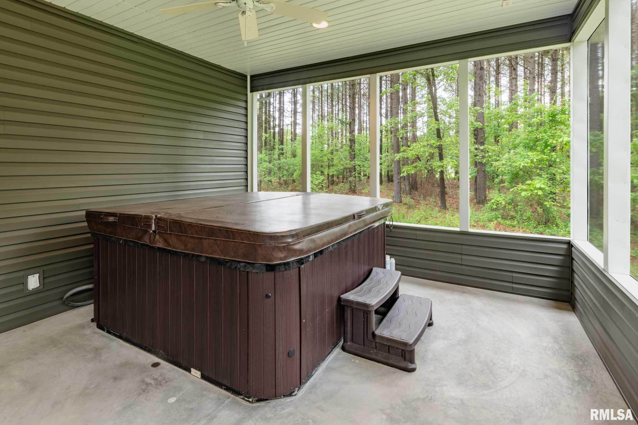 3972 Baptist Camp Road Carterville, IL 62918 - Photo 28 of 44 Gallery Image 28
