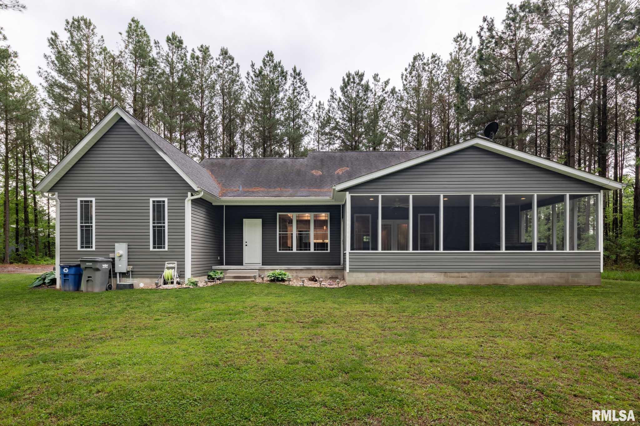 3972 Baptist Camp Road Carterville, IL 62918 - Photo 4 of 44 Gallery Image 4