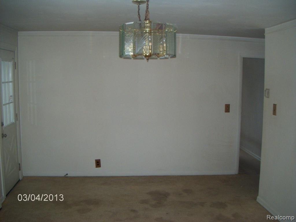 6232 Metcalf Road Jeddo, MI 48032 - Photo 17 of 23 Dining Area