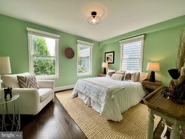 $900,000 | 325 North West Street, Alexandria, VA 22314