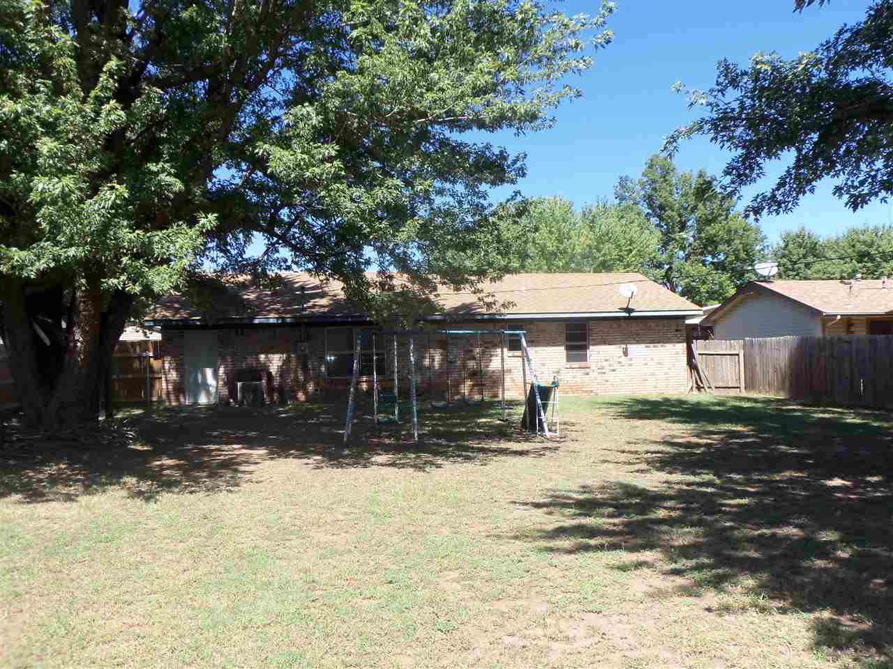 142 East Maple Avenue Perry, OK 73077 - Photo 9 of 9 Gallery Image 9