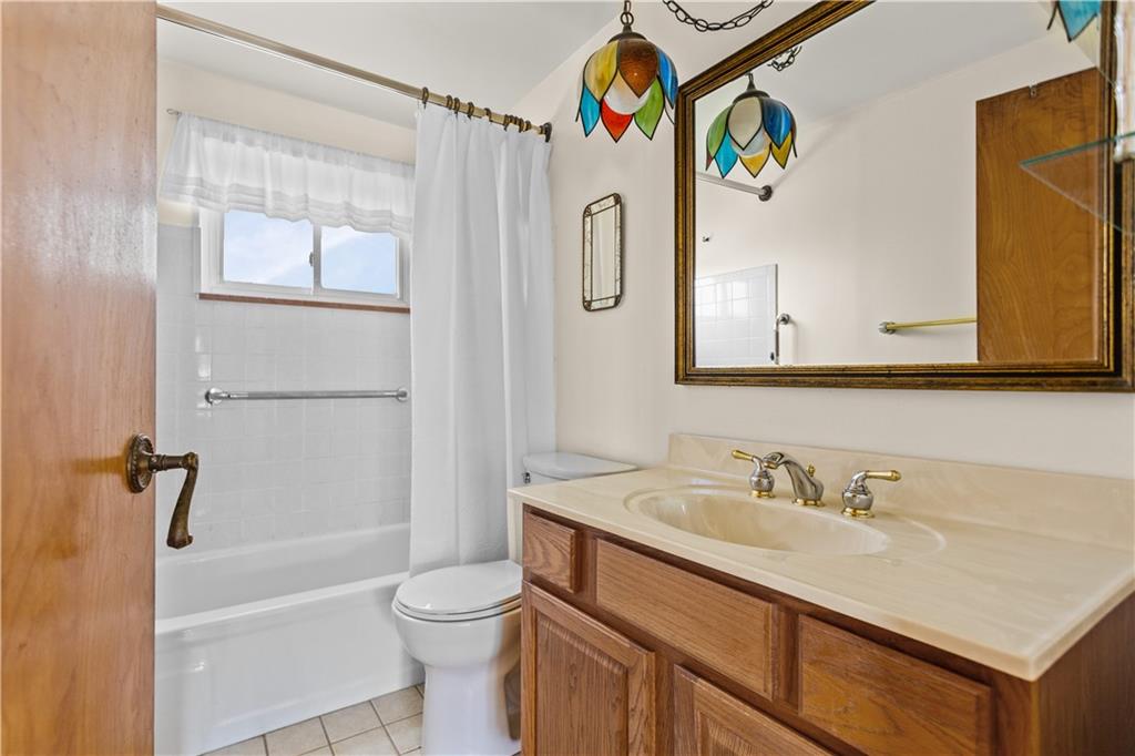 357 Livingston Road West Mifflin, PA 15122 - Photo 18 of 20 Gallery Image 18