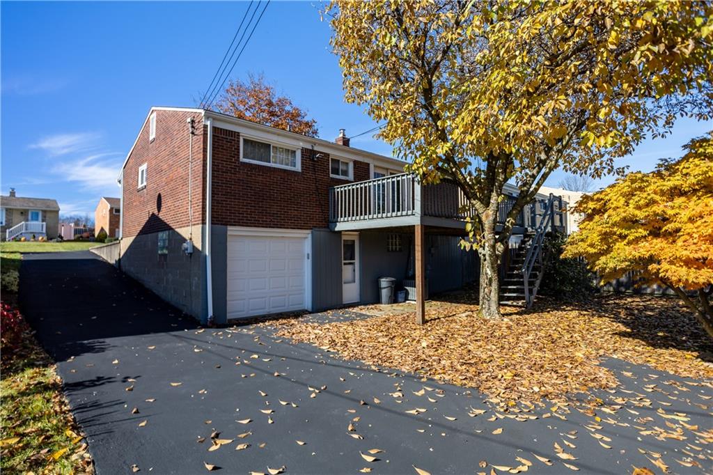 357 Livingston Road West Mifflin, PA 15122 - Photo 5 of 20 Gallery Image 5