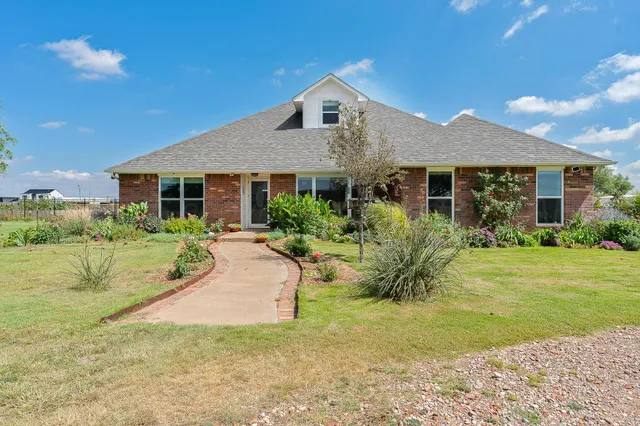 $575,000 | 19601 Farm To Market Road 2590, Canyon, TX 79015