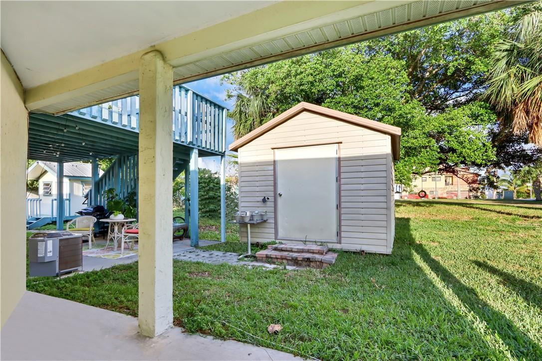 1128 Hernando Street Fort Pierce, FL 34949 - Photo 16 of 46 Photo 16