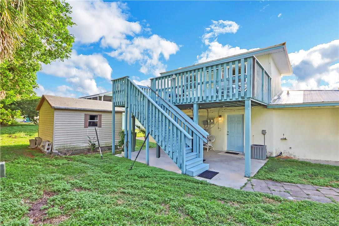 1128 Hernando Street Fort Pierce, FL 34949 - Photo 18 of 46 Photo 18