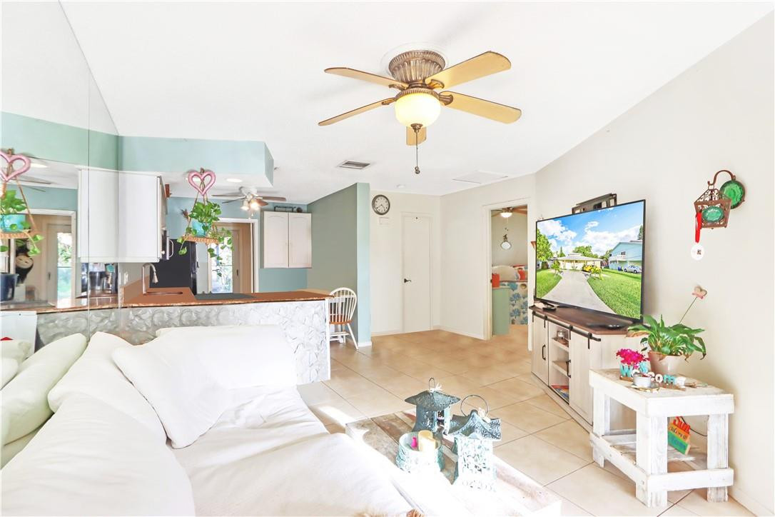 1128 Hernando Street Fort Pierce, FL 34949 - Photo 3 of 46 Photo 3