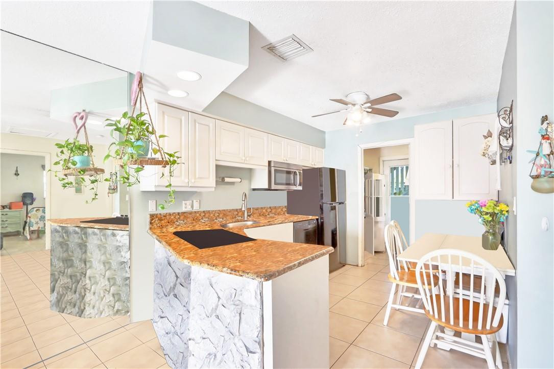 1128 Hernando Street Fort Pierce, FL 34949 - Photo 5 of 46 Photo 5