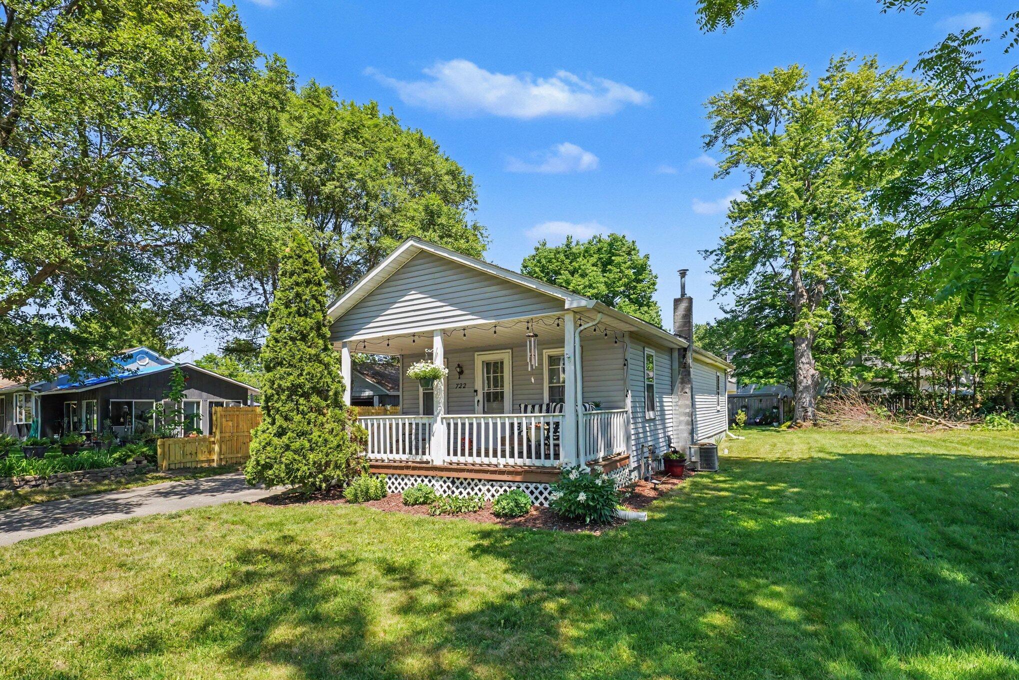 722 South Grant Avenue Three Rivers, MI 49093 - Photo 24 of 26 003_file_1312