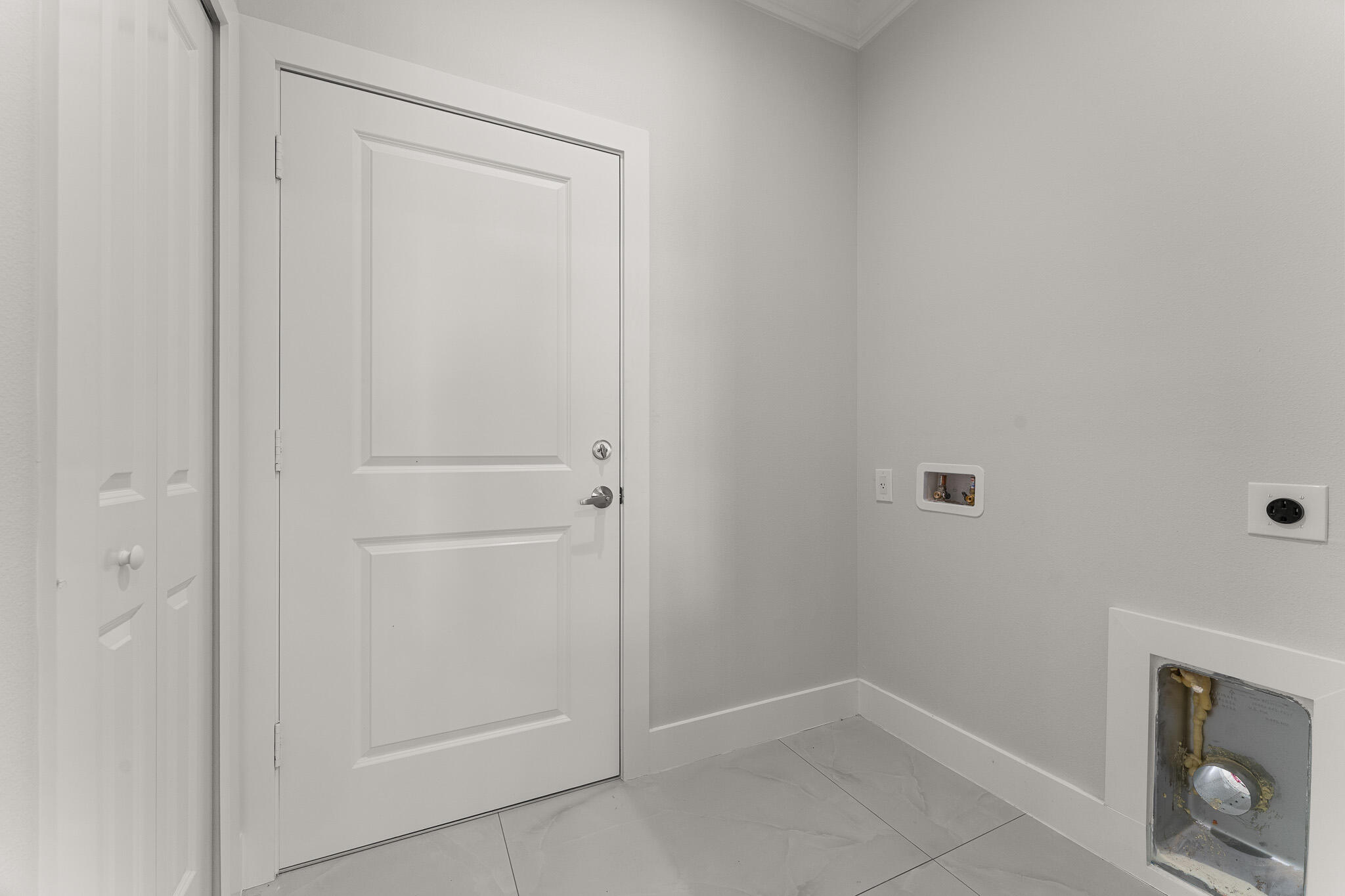 5470 Southeast Front Avenue Stuart, FL 34997 - Photo 31 of 37 a view of an empty room