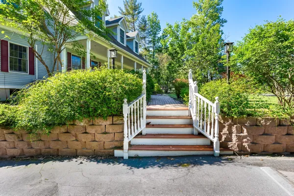 $650,000 | 121 Clover Lane, Brewer, ME 04412