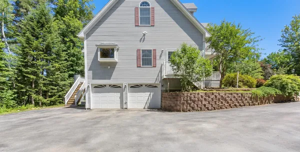 $650,000 | 121 Clover Lane, Brewer, ME 04412