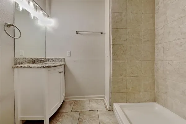 $2,000 | 5317 Windy Meadow Drive, Arlington, TX 76017