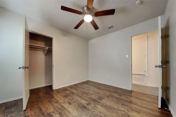 $2,000 | 5317 Windy Meadow Drive, Arlington, TX 76017