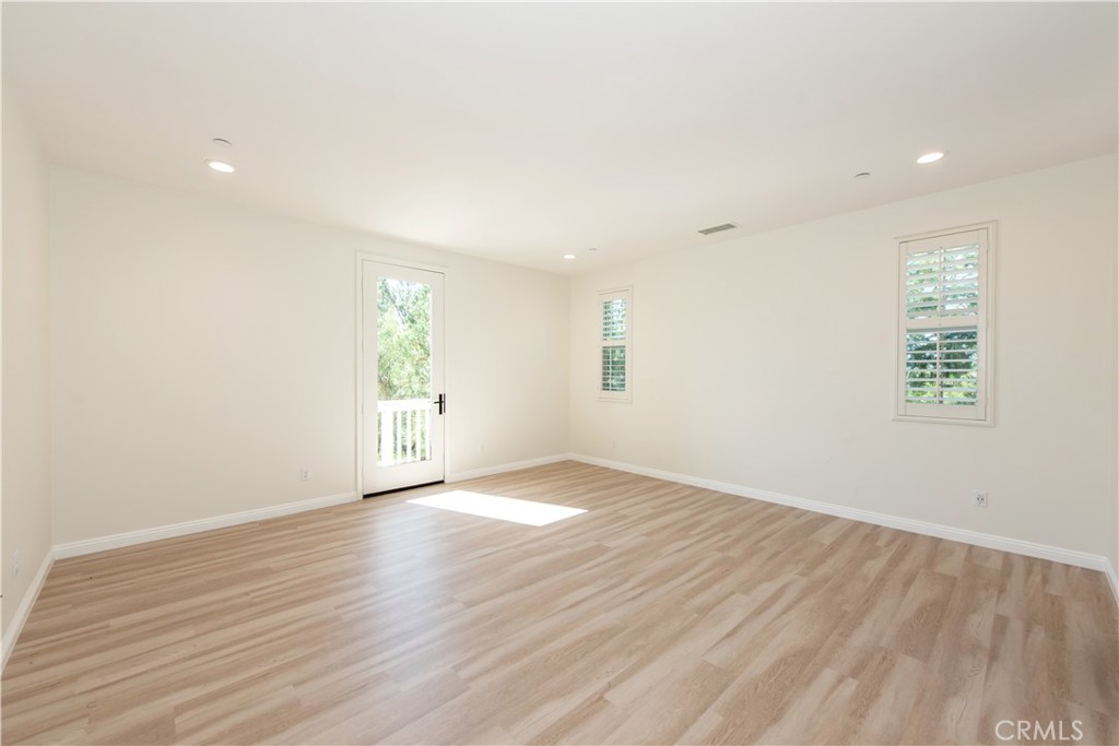 115 Hollow Tree Irvine, CA 92618 - Photo 24 of 35