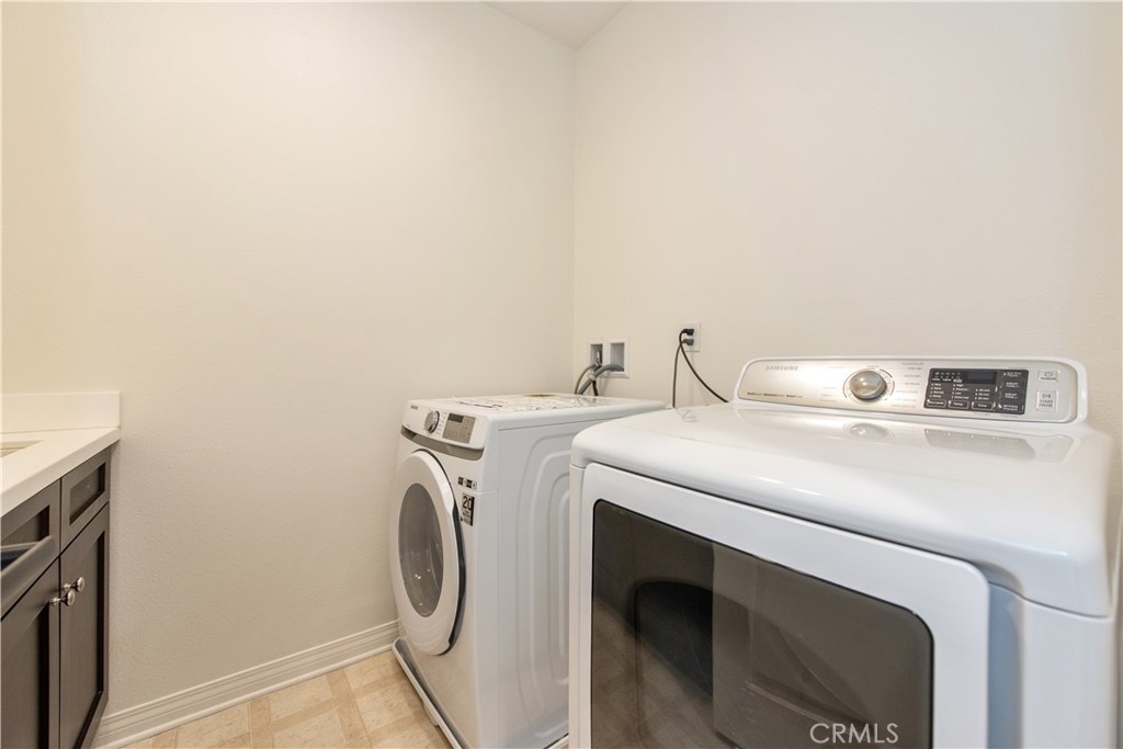 115 Hollow Tree Irvine, CA 92618 - Photo 33 of 35