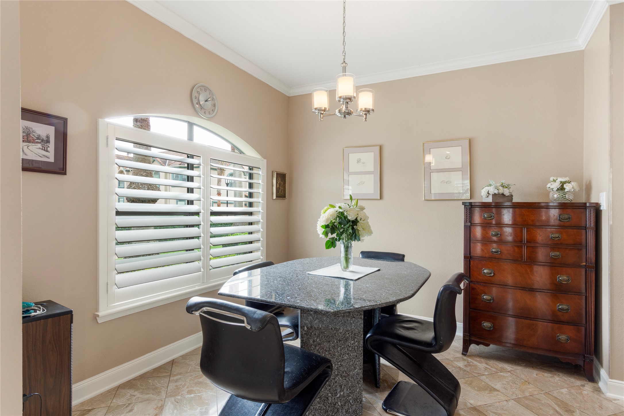 457 Mariners Drive Kemah, TX 77565 - Photo 8 of 25 Breakfast room