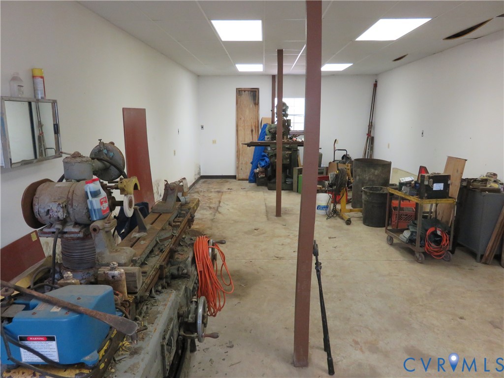 4292 Range Road Mechanicsville, VA 23111 - Photo 22 of 50 a view of a room with gym equipment