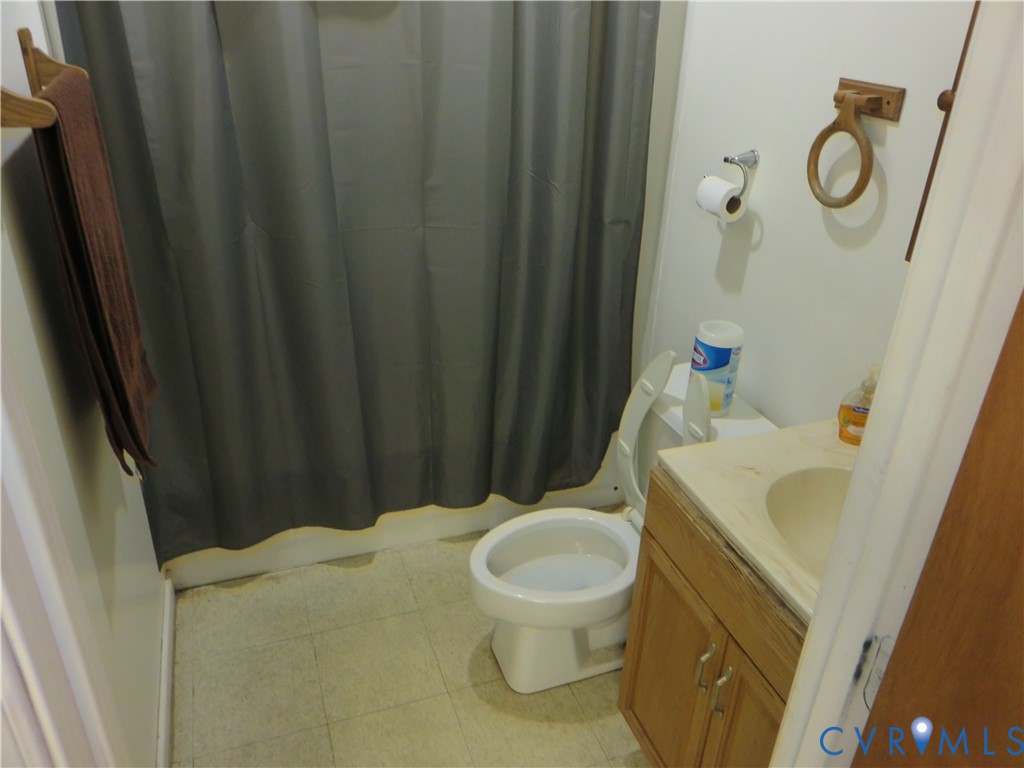 4292 Range Road Mechanicsville, VA 23111 - Photo 32 of 50 a bathroom with a sink and toilet