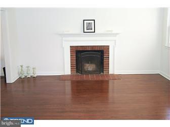 836 Merrill Road Ambler, PA 19002 - Photo 9 of 12 Living Room