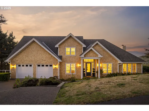$2,495,000 | 29920 Nantucket Drive, Cloverdale, OR 97112