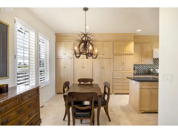 $2,495,000 | 29920 Nantucket Drive, Cloverdale, OR 97112