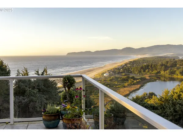 $2,495,000 | 29920 Nantucket Drive, Cloverdale, OR 97112