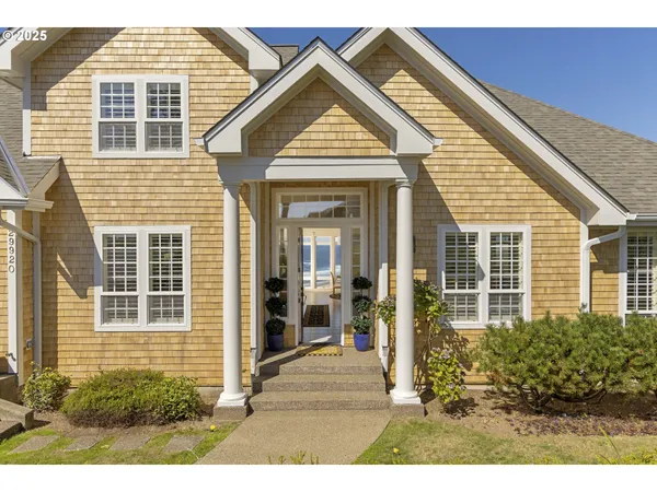 $2,495,000 | 29920 Nantucket Drive, Cloverdale, OR 97112