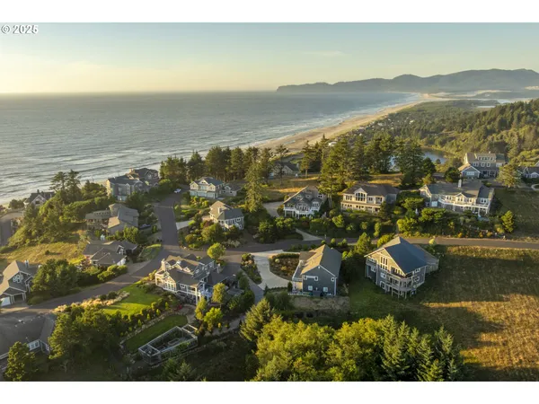 $2,495,000 | 29920 Nantucket Drive, Cloverdale, OR 97112