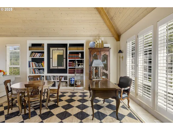 $2,495,000 | 29920 Nantucket Drive, Cloverdale, OR 97112