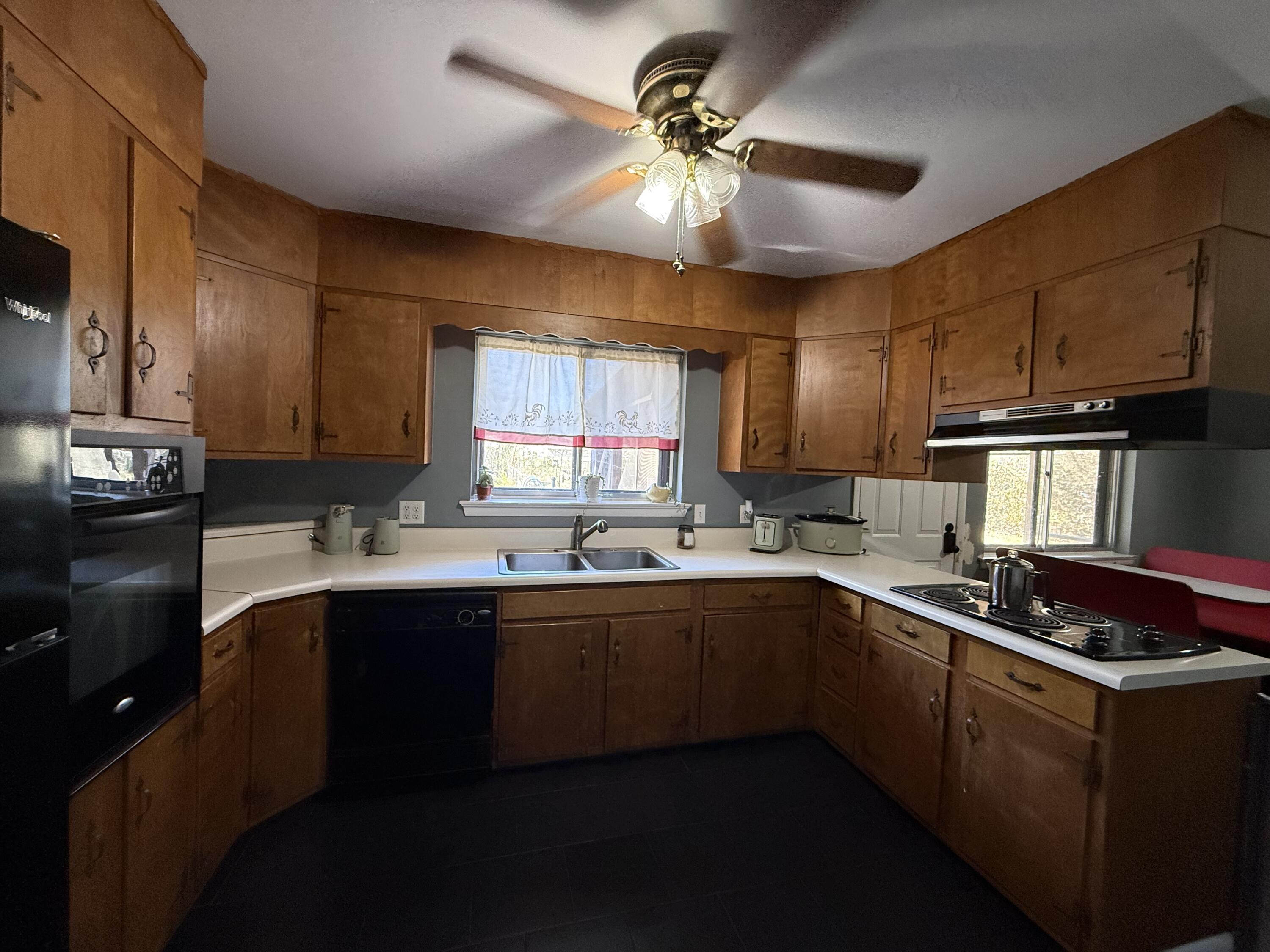 1943 Old Lafayette Road Fort Oglethorpe, GA 30742 - Photo 5 of 46 IMG_6776