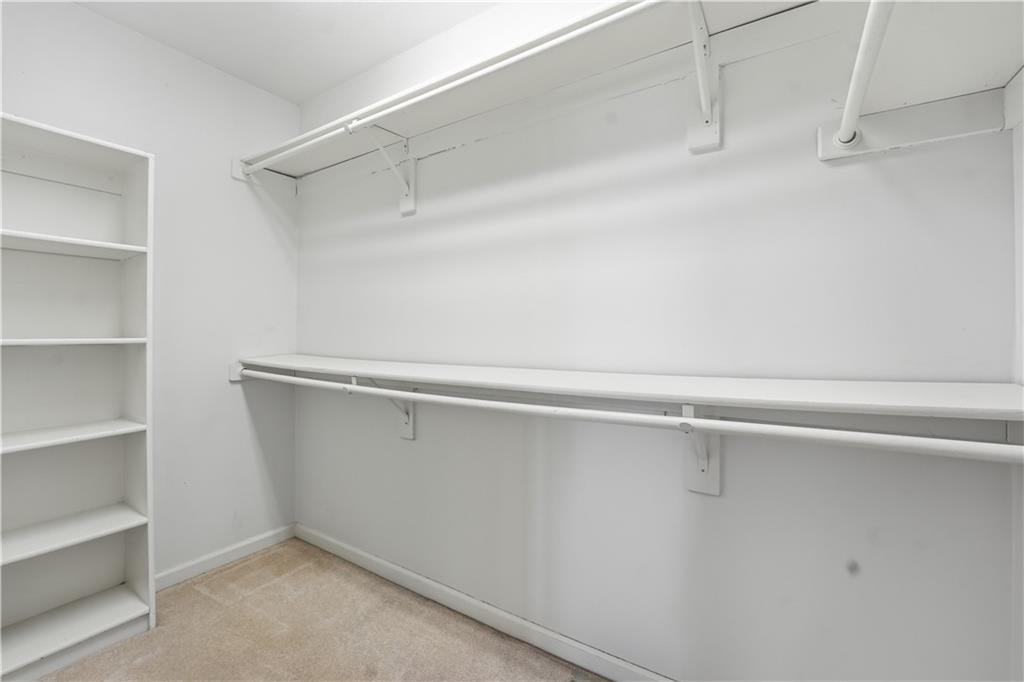 4240 Southwest Clipper Court Lee's Summit, MO 64082 - Photo 15 of 51