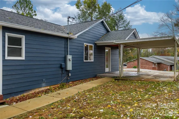 $2,800 | 1515 Berkley Street Southwest, Lenoir, NC 28645