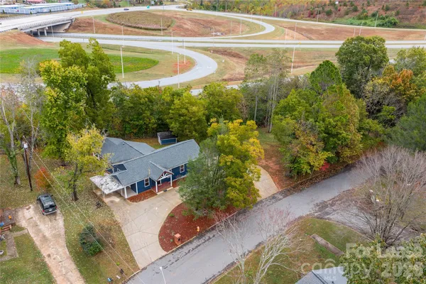 $2,800 | 1515 Berkley Street Southwest, Lenoir, NC 28645