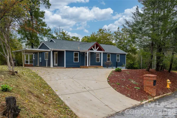 $2,800 | 1515 Berkley Street Southwest, Lenoir, NC 28645