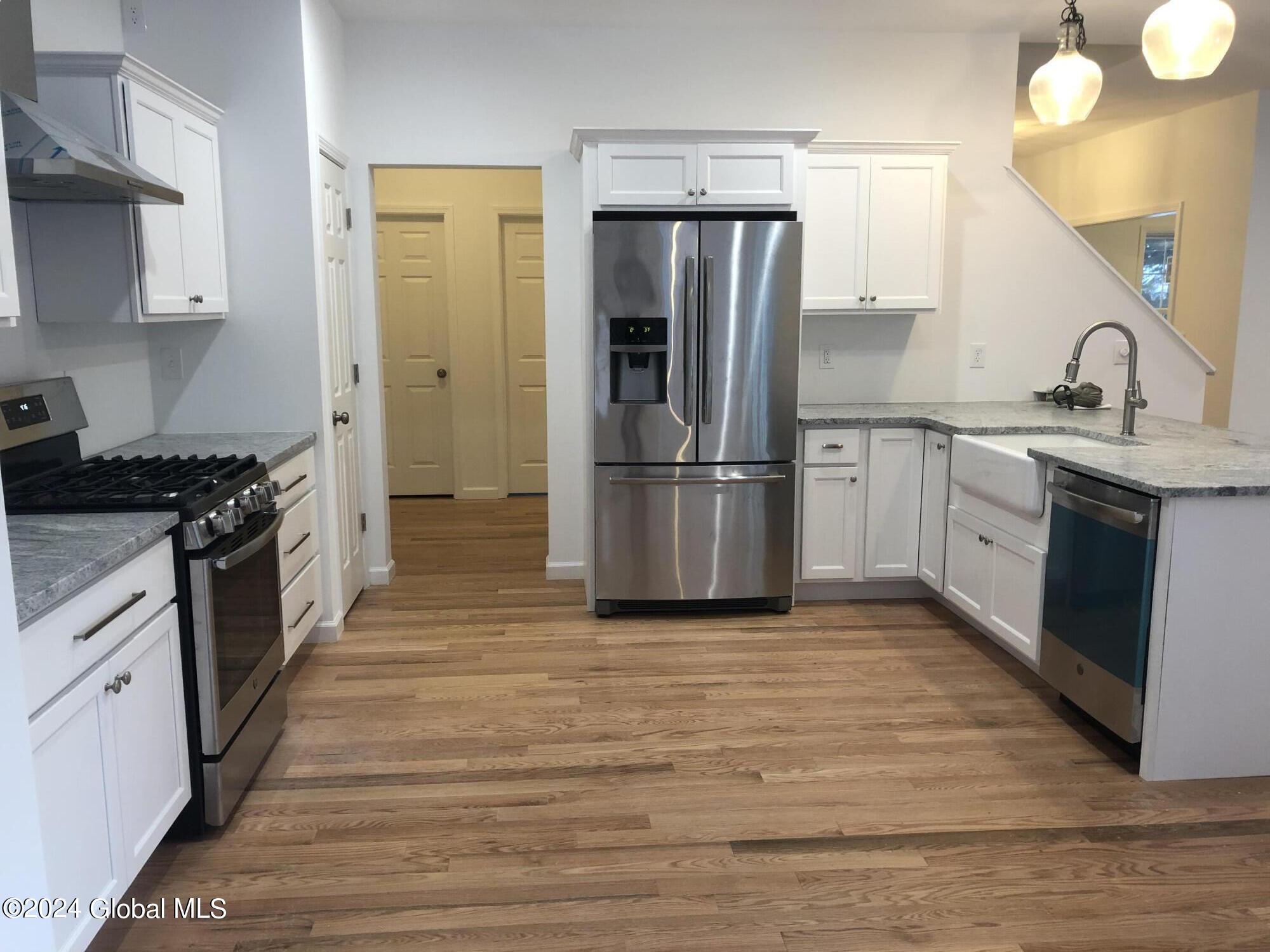 54 Black Bear Path Corinth, NY 12822 - Photo 7 of 27 Seymout Jr Kitchen