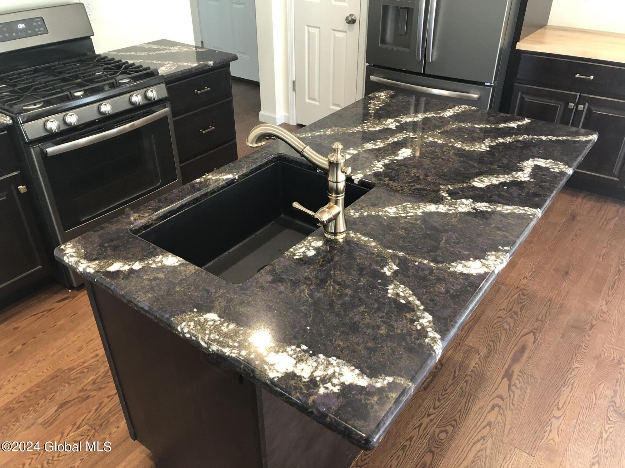 54 Black Bear Path Corinth, NY 12822 - Photo 9 of 27 IMG_1517