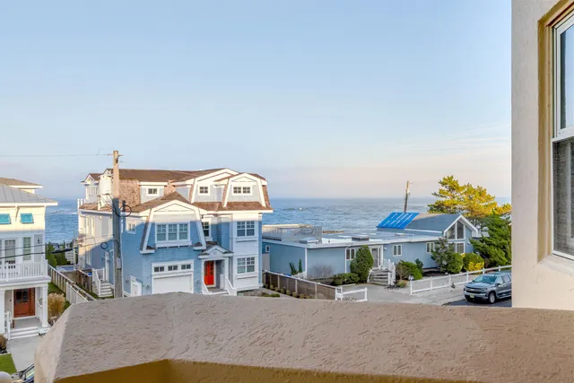 $1,299,000 | 700 1st, Unit 305, Avalon, NJ 08202