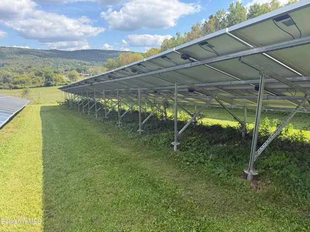 $449,900 | 889 Holmes Road, Pittsfield, MA 01201