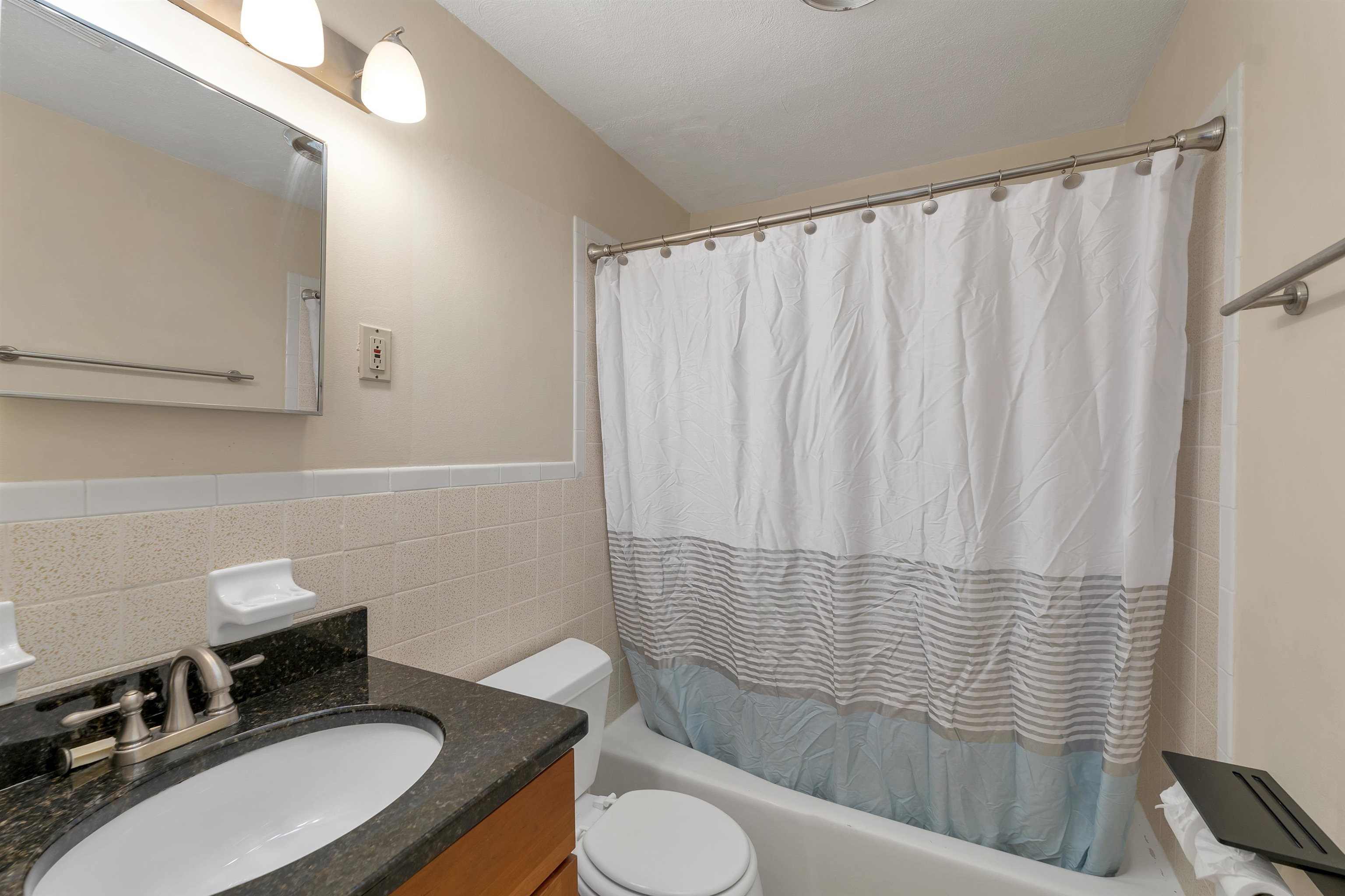 31 Andrew Street, Unit 19 Manchester, NH 03104 - Photo 13 of 22
