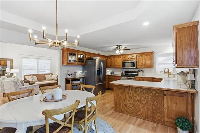 $399,900 | 328 Southwest Chatham Court, Lee's Summit, MO 64082