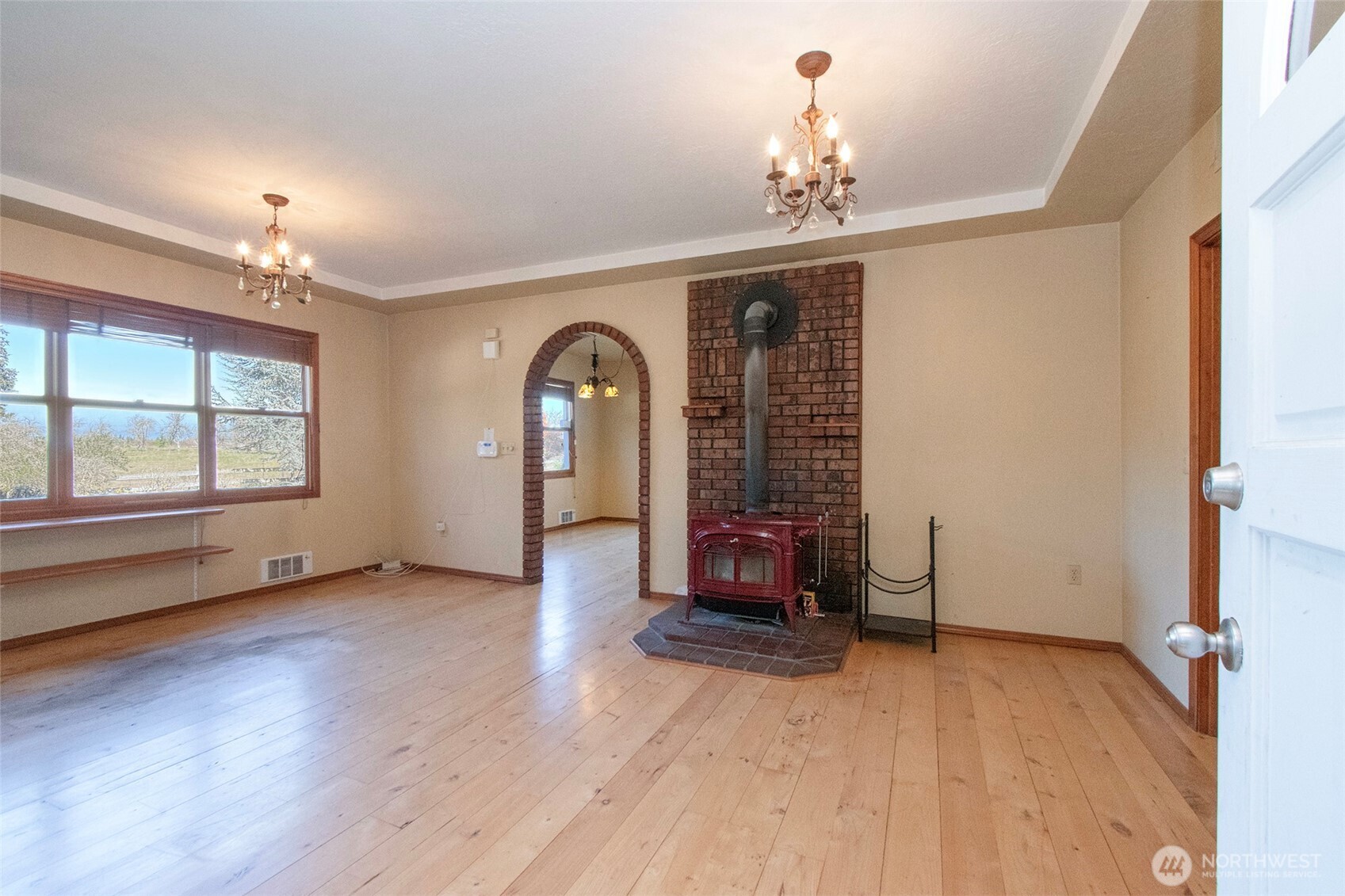 1441 Deer Park Road Port Angeles, WA 98362 - Photo 6 of 40