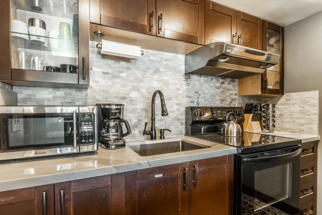 $509,000 | 2289 Sierra Nevada Road, Unit F11, Mammoth Lakes, CA 93546