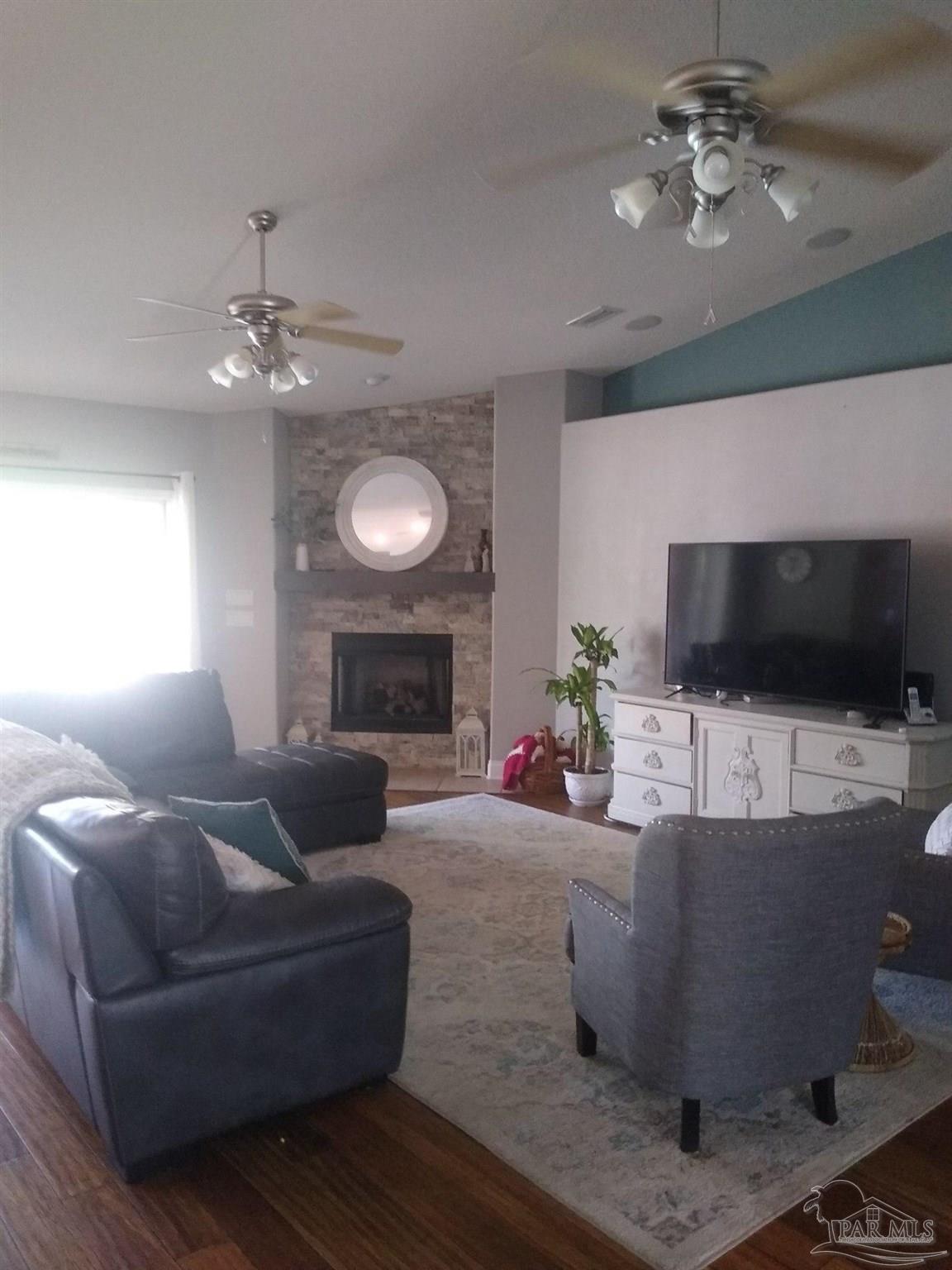 2808 Tunnel Road Pace, FL 32571 - Photo 12 of 36