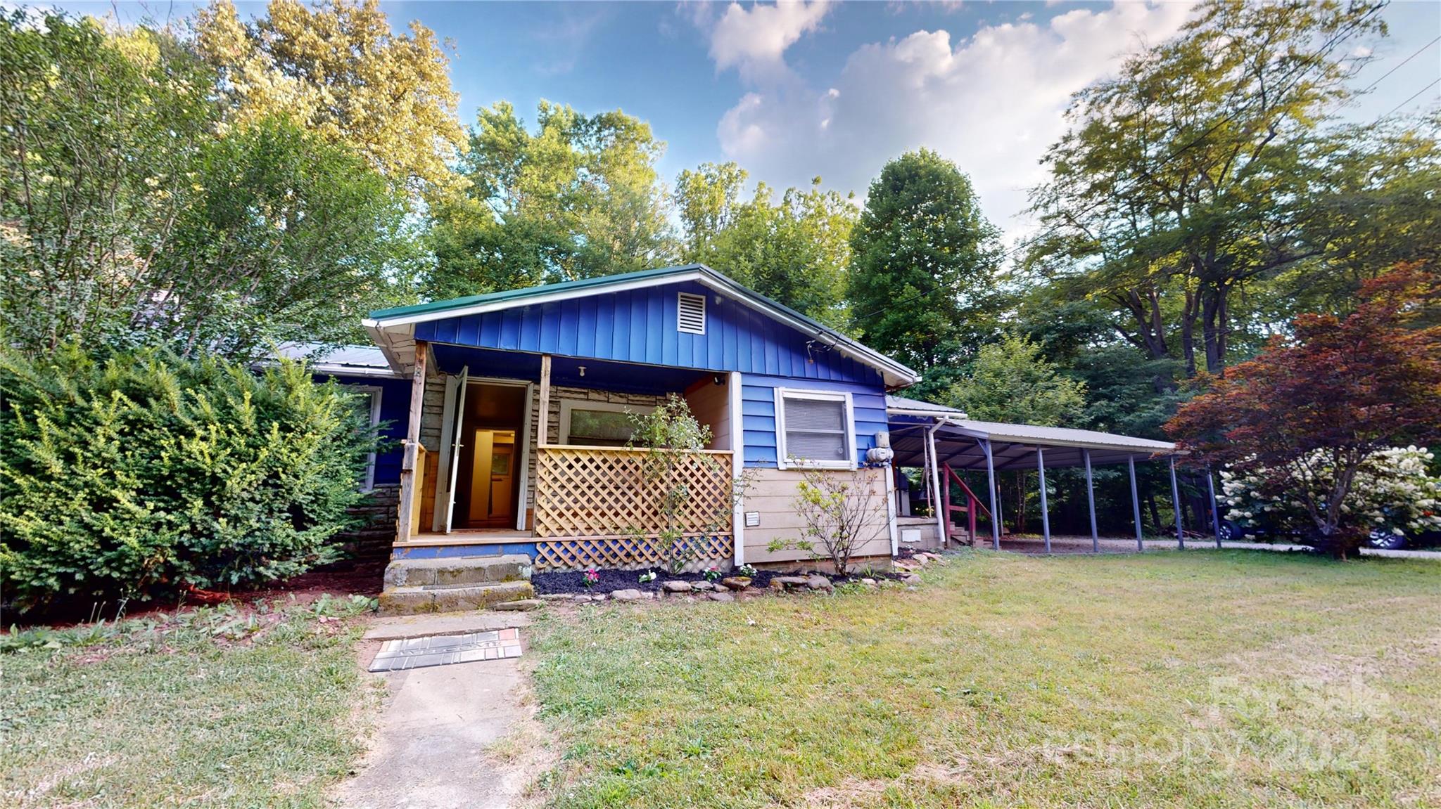 478 Chinquapin Road Canton, NC 28716 - Photo 1 of 21