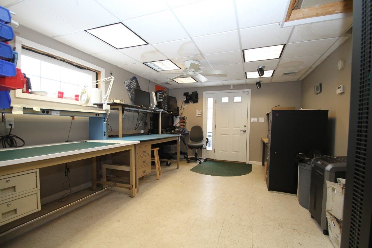 95 Tsienneto Road Derry, NH 03038 - Photo 24 of 40 Gallery Image 24